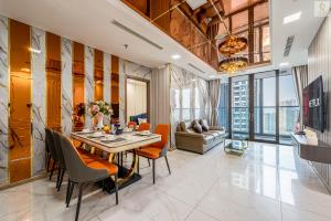 The Luxe Landmark 81 Saigon Heights Living