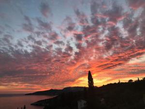 Villa Samba - Two Bedroom Apartment with Balcony and Sea View