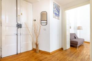 Bright Flat 2BDR Trastevere Area