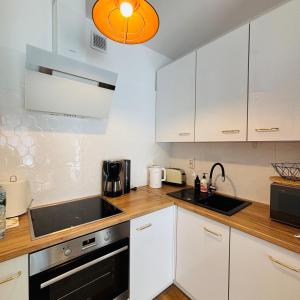 Lotus Apartments Natura parking balcony