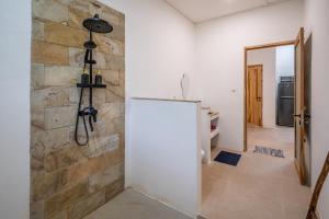 Lembo Ade Surf Villas