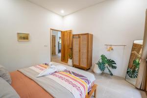 Lembo Ade Surf Villas