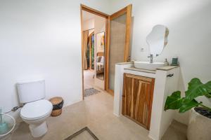 Lembo Ade Surf Villas