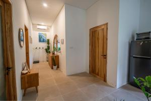 Lembo Ade Surf Villas