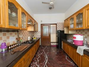 Spacious 5 BHK Apartment in South Delhi