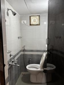 A Cozy Escape, Warm Lights & Quiet Nights