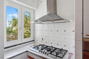 SorrentoVibes - The Lemon Grove Villa with private pool, garden and terrace