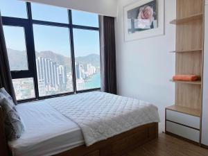 Beachside apartments with a sea view