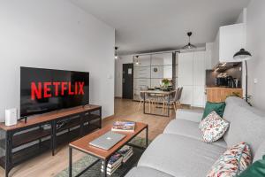 Lumina apartment with garden and parking