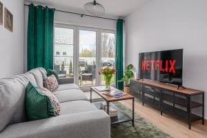 Lumina I 2BR Apartment with Patio I Parking I near ZOO