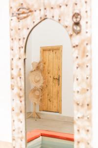 Private riad with swimming pool and breakfast included