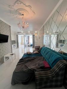 на ПЛЯЖЕ Отрада, Французский бульвар Просторный 2 комн Luxury апартамент , центр ЖК Париж