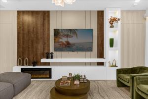 9 Bedrooms 9 Bathrooms Paradiso Grande 6157HS