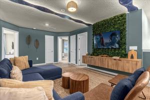 10 BD 8 BA Windsor Island 3104M D