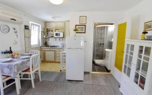 Cozy apartment with garden