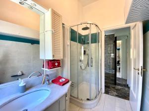 Terrazza su Genova - 300sqm Rooftop Penthouse w Sea & City Views - Close to Aquarium