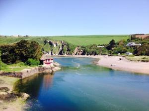 The Garden Room - a luxurious annexe close to Bantham, Devon