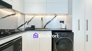 Unique 2br Luxury Apt-Jacuzzi & Burj Khalifa View