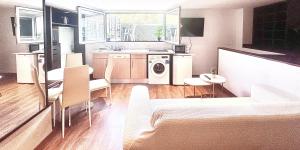 Parking, City & Pool- Costa Paradise Suites- MALAGA