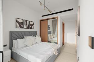 Stylish 1BDR Fully-Equipped, Pool&Gym Access