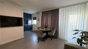 Novus Luxury Apartment Free Parking