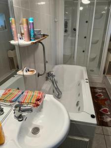 chambre dhôte calme, a 2 mètres du centre ville