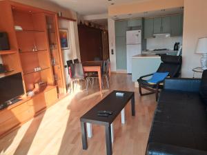APARTAMENTO de 3 HABITACIONES a 2 MINUTOS DE LA PLAYA