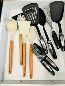 Hollywood Walk of Fame Studio FREE Parking & Gym