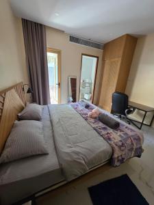 Golden Villa