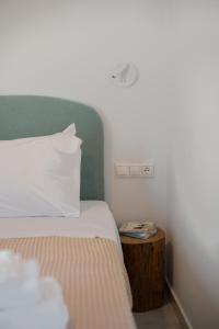 Luaz Naxian Living 2