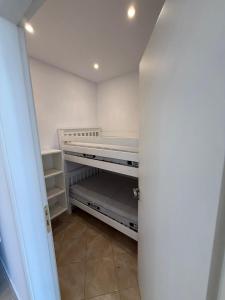 EA apartments