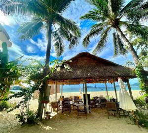 Ocean Breeze Bungalow