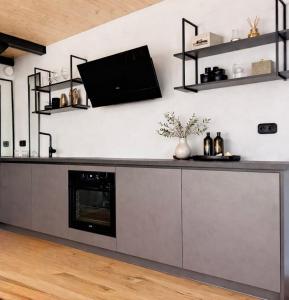 110 sqm - 2 floor loft & garden, free parking