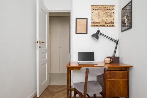 Family & Friends Apartment 2-bedrooms & living room,10 min from centre METRO