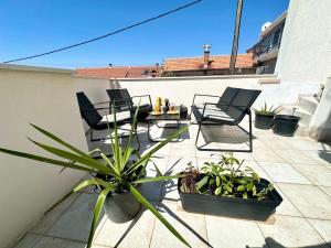 Sunny oasis with a beautiful view