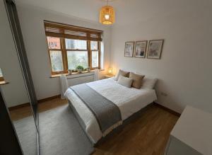 Bright 2 Bedroom Flat in Whitechapel Near central london