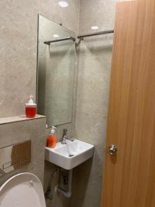 HOTEL AURA BY ARIHANT - Compact Rooms