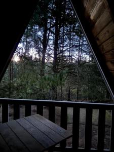 Glamping Amanita - Chalé com ofurô e cachoeira, pet friendly, Starlink