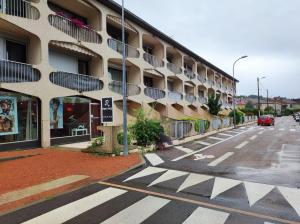 studio 2 places voir option pour 3 à chauffailles