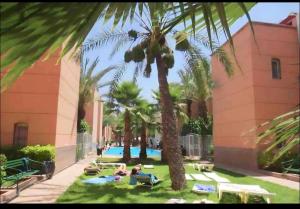 Appartement cosy avec piscine
