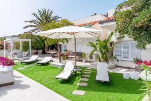 Villa Roy Beachfront