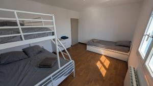 Maison pour 6 adultes ou 4 adultes et 4 enfants, 3 chambres, 1 jardin