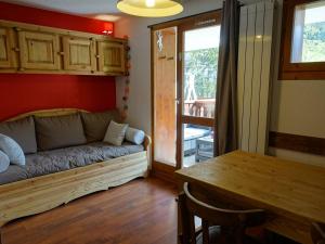 Appartement refait à neuf avec piscine, près des pistes, pour 4 personnes - FR-1-342-257