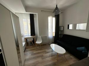 Studio - port de Nice - balcon 201