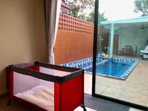 Cozy Private Pool Villa For Family - Halal