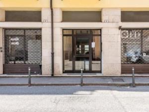 ES - Essential Solution & Emotion Stories (locazione turistica)