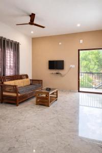Chiraanya Service Apartment,AC & Non-AC