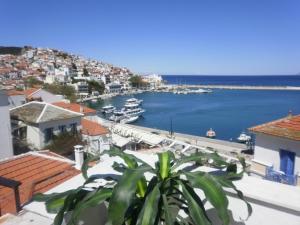 Regina Hotel Skopelos Greece