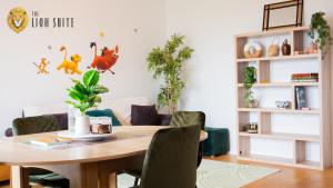 The Lions Suite: a full flat near Disneyland.