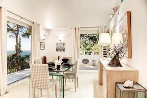 GOCCE VILLAS - Villa Bouganvillea Superb Capri Villa with Views
